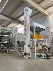 Pre-bagging weighing and bagging process of the Mmctech Double Scale Automatic Bagging Machine