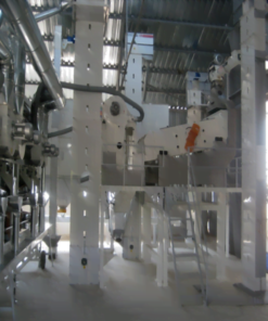 Vertical air separator machine for seed and grain cleaning with airflow recycling technology by Mmctech